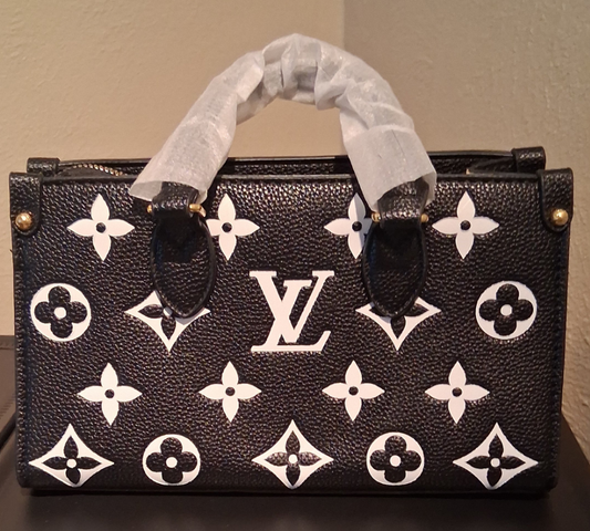 Vee Crossbody